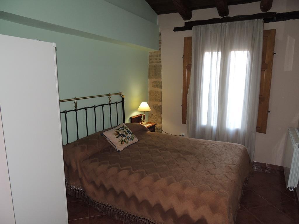 Las Bodegas Del Gilo Guest House Valdealgorfa Room photo